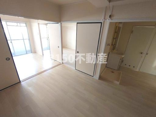 加藤ビルの居間・リビング