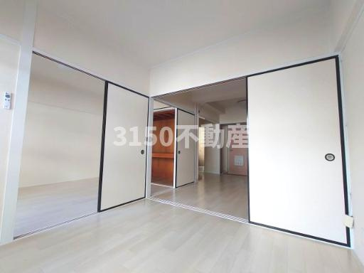 加藤ビルの居間・リビング