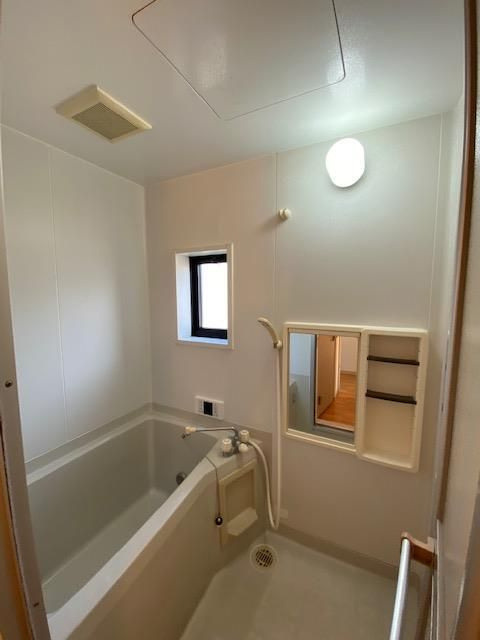 アトラスB棟の浴室|きれいなお風呂です