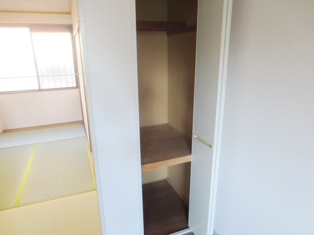 ジュネス戸田の収納|別号室の参考写真です。