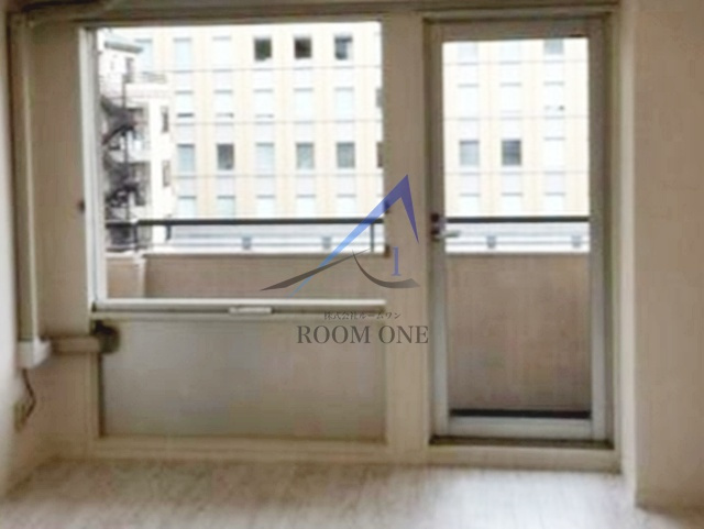 東新橋ビルのバルコニー|バルコニーです。