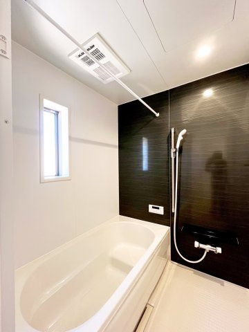 岩出市山　第3期　新築戸建ての浴室