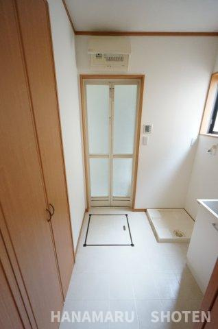 中古　千葉市若葉区若松町の脱衣所|＊当日ご案内可＊ご希望の物件まとめてご案内！弊社が掲載していない物件でもOK♪お気軽にご相談ください ♪お電話でのお問合わせがスムーズ♪