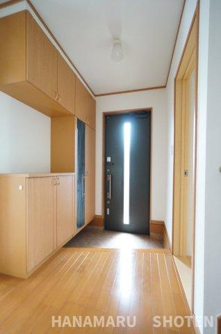 中古　千葉市若葉区若松町の玄関|＊当日ご案内可＊ご希望の物件まとめてご案内！弊社が掲載していない物件でもOK♪お気軽にご相談ください ♪お電話でのお問合わせがスムーズ♪