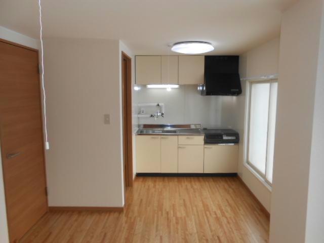 ドミール晴の居間・リビング