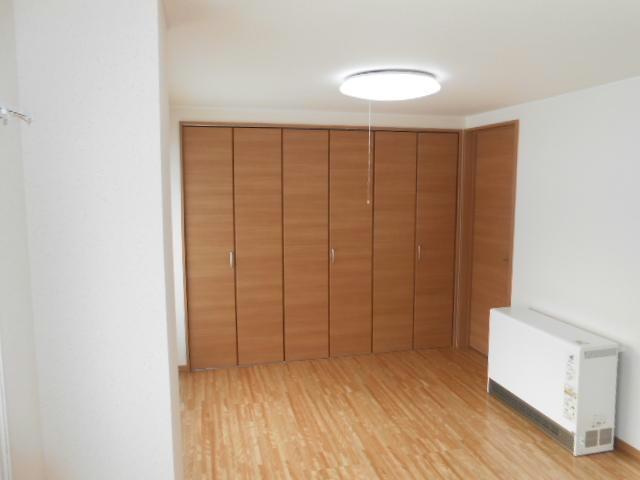 ドミール晴の居間・リビング