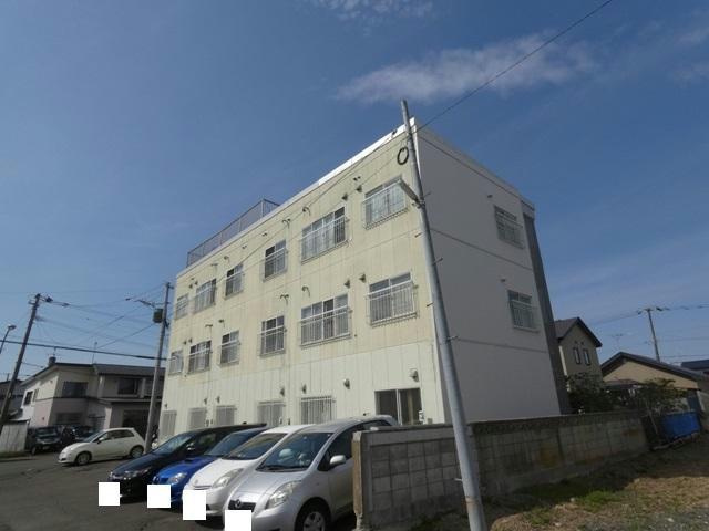 ドミール晴の外観