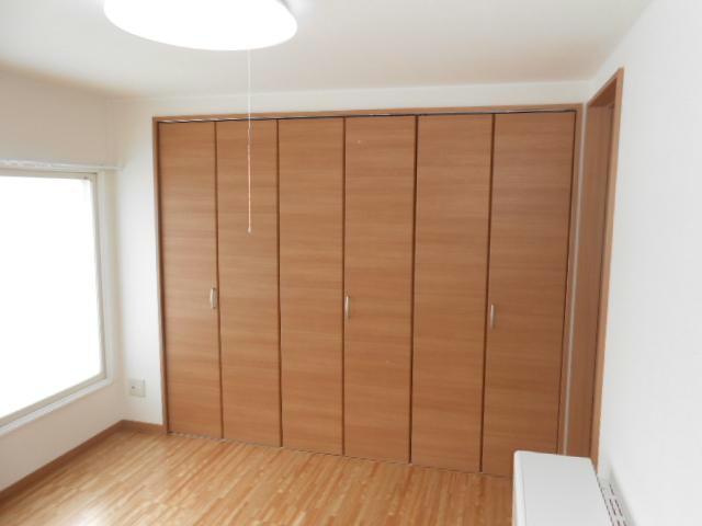 ドミール晴の居間・リビング