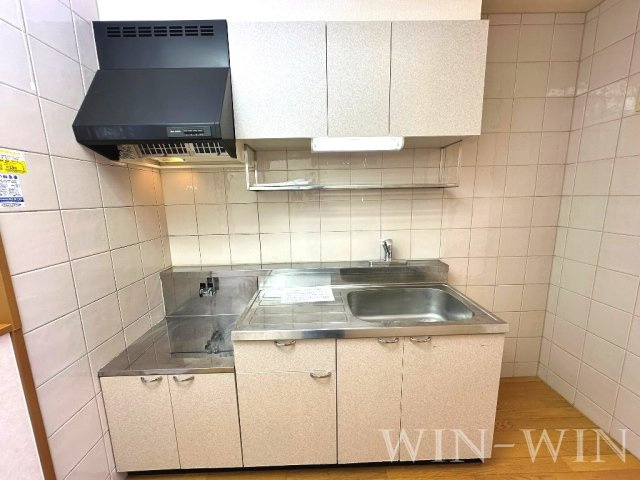 ロイヤルハイツ 五番館のキッチン|イメージ（同施工会社同一モデルの写真です）