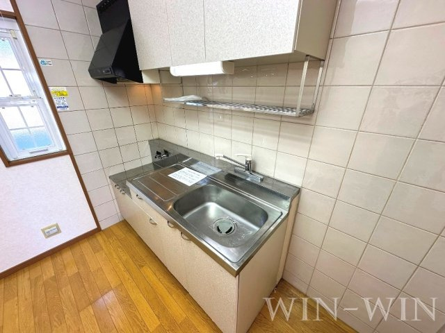 ロイヤルハイツ 五番館のキッチン|イメージ（同施工会社同一モデルの写真です）