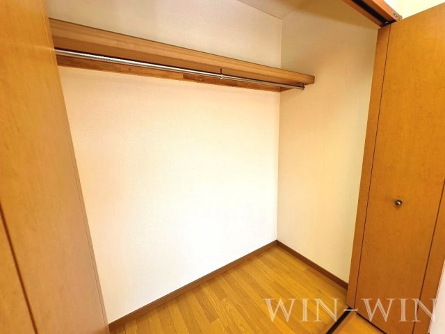 ロイヤルハイツ 五番館の収納|イメージ（同施工会社同一モデルの写真です）