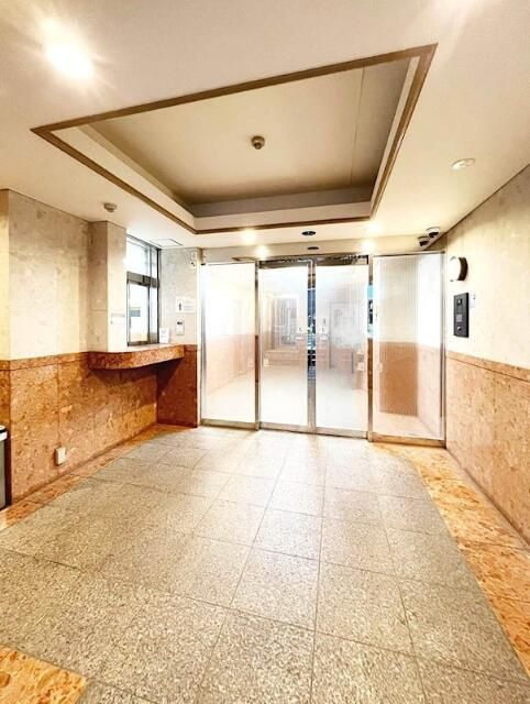 メインステージ茅場町のロビー