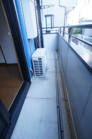 リリーヴィレッジＤ棟のバルコニー