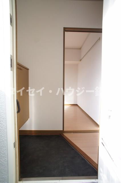 リリーヴィレッジＡ・Ｂ棟の玄関