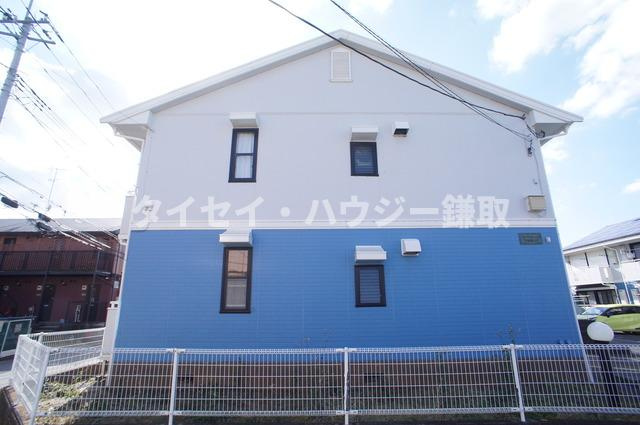 リリーヴィレッジＡ・Ｂ棟のエントランス