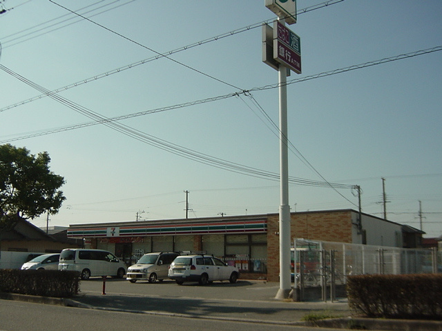 メゾン・ド・ファミーユの周辺|セブンイレブン（コンビニ）まで360ｍ