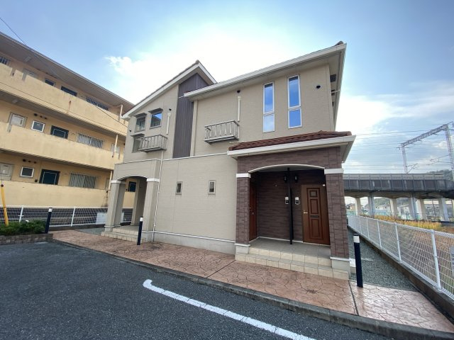 フィオーレ西庄Ｂ