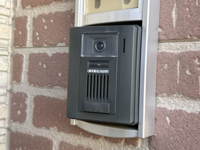 ラフレシールＨの玄関