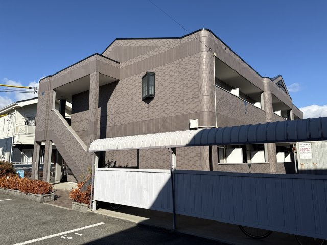 プリムローズの玄関|上下にしまえるカウンター下駄箱