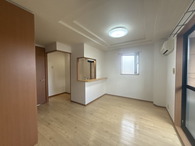 ルナフィットの居間・リビング