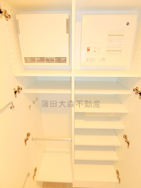 コンフォリア・リヴ大森西の設備|玄関収納