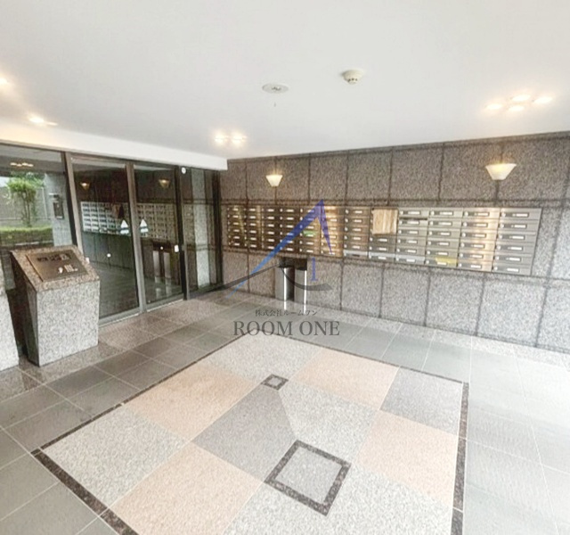 ルーブル多摩川七番館のエントランス|エントランスです。