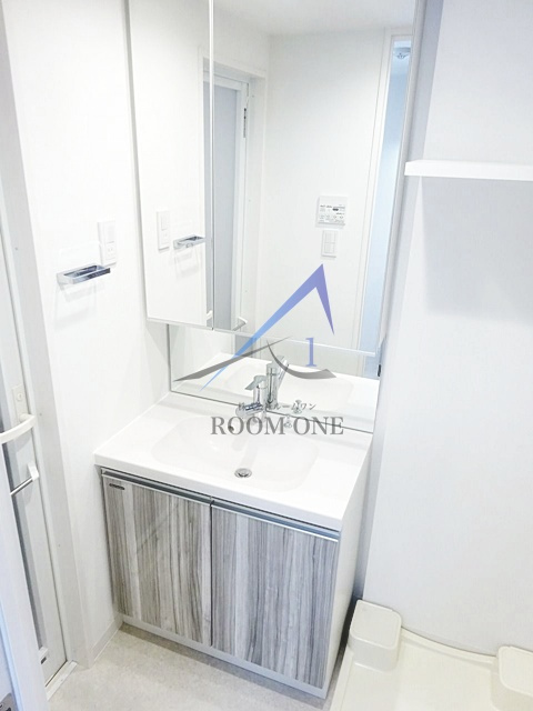 ルフレ　グランデ多摩川の洗面所|独立洗面台です。