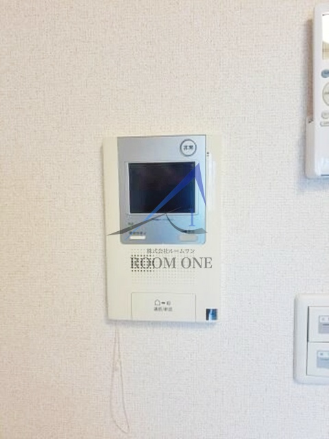 スカイコート蒲田壱番館のセキュリティ|モニター付きインターホンです。