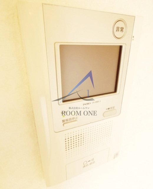 ルーブル溝の口参番館のセキュリティ|モニター付きインターホンです。