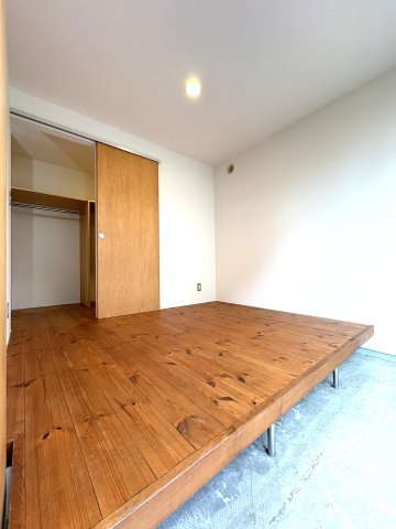 WORK & LIFE HOUSE – 自宅兼アトリエにもなる、片瀬3丁目デザイナーズ邸 –の洋室