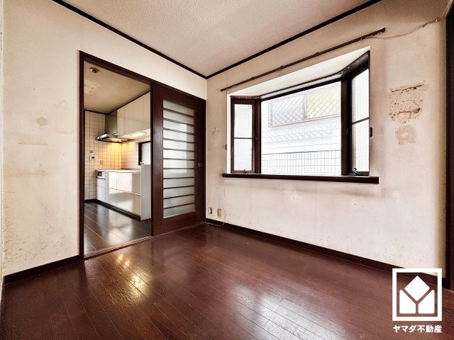 宇治市羽戸山３丁目の居間・リビング
