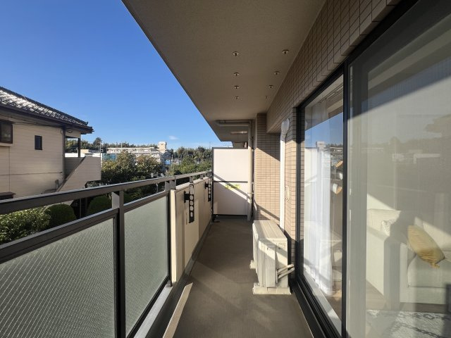 new feather 新羽駅が最寄り！【クリオ綱島十番館】のバルコニー|バルコニー付きです