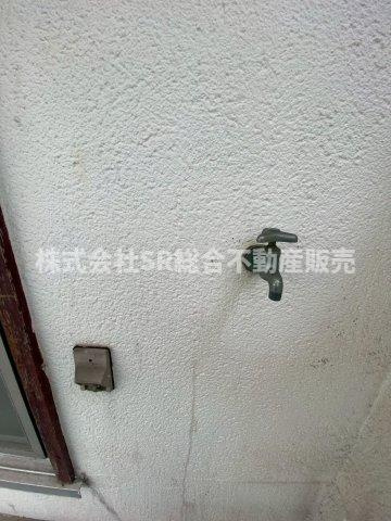 花園東町3丁目中古戸建の設備|バルコニーに水栓あり！
