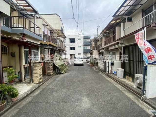 花園東町3丁目中古戸建の前面道路含む現地写真|前面道路を含む現地写真