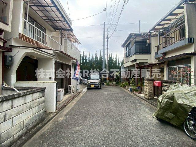 花園東町3丁目中古戸建の前面道路含む現地写真|前面道路を含む現地写真