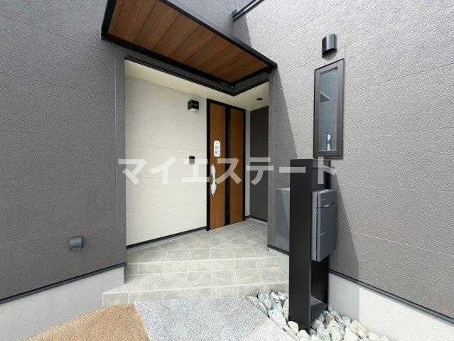 【玄関】 | 松崎町戸建て2