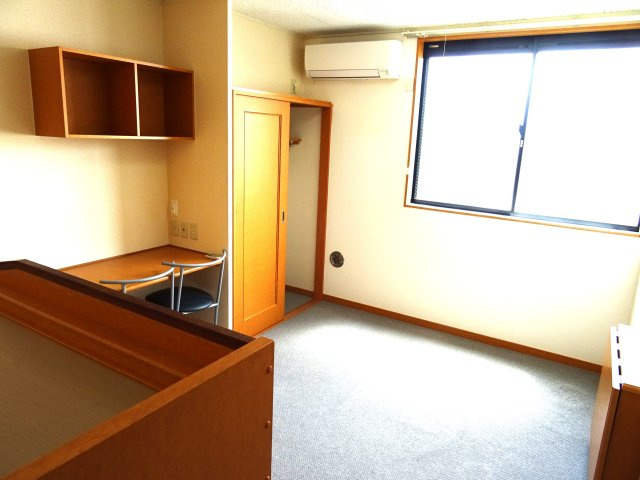 アネシスの洋室|洋室8帖カーペット