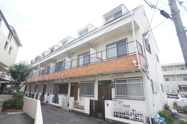 安倉中2丁目連棟