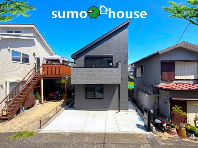 新築デザイナーズ分譲住宅限定1棟　開放的なシーリングファンのある家　～東有馬2丁目～の前面道路含む現地写真|前面道路含む現地写真です
