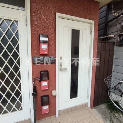 【エントランス】 | レッドハウス | ゆとりのあるエントランスです