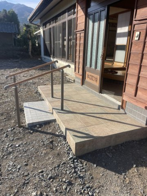 【エントランス】 | 石岡市大増6DK中古住宅