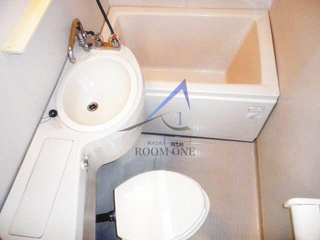 二興ハイム北千住の浴室|お風呂です。