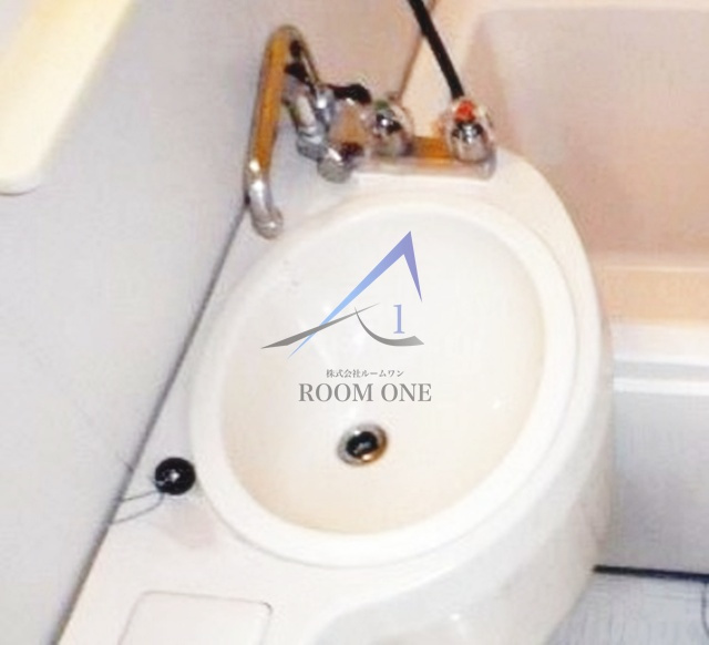 二興ハイム北千住の洗面所|洗面台です。