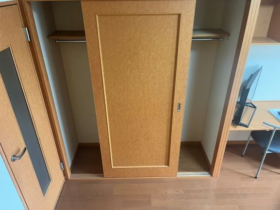 レオパレスル・コントワールⅡの内装|明るい色調の室内です