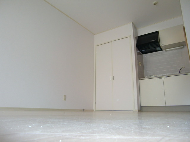 ラムールイワヤの洋室