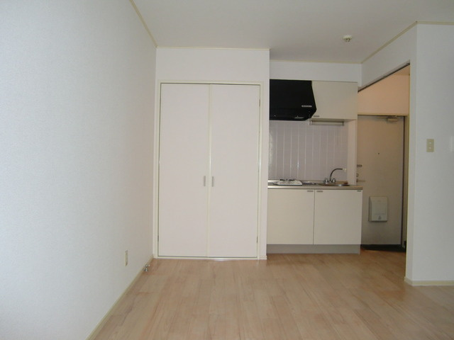 ラムールイワヤの洋室