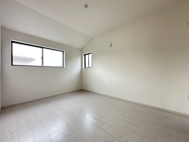 神戸市西区桜が丘西町３丁目新築戸建の洋室