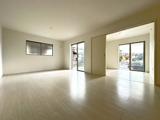 神戸市西区桜が丘西町３丁目新築戸建の居間・リビング