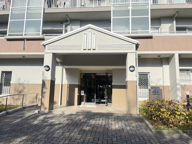 パーク・アヴェニュー神戸三田4番館のエントランス