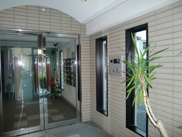 ラシュレ・ウエスト六甲のセキュリティ|オートロック